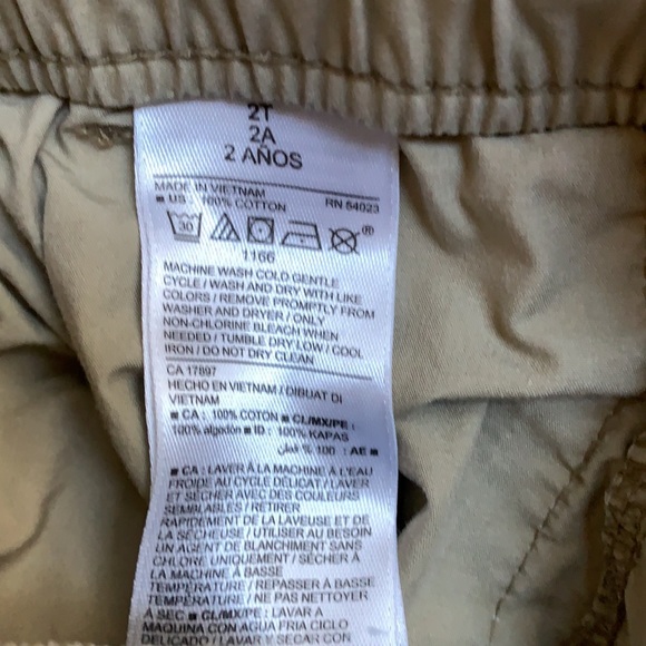 3/$10 - Old Navy boys khaki shorts - 2T - Picture 5 of 5